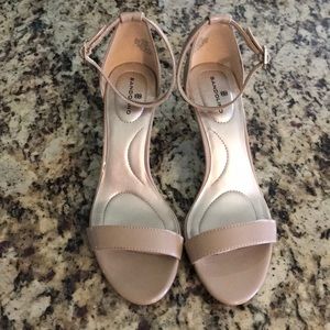New!! Nude Bandalino Patent Leather Sandal Heels